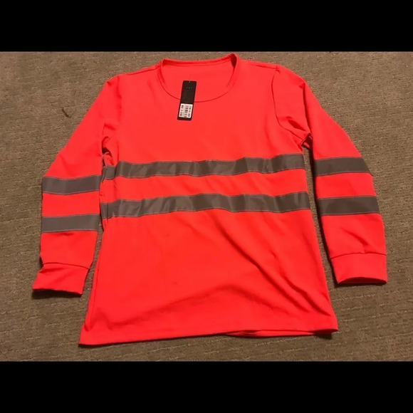 High Visibility Reflective Shirt 🏃🏾♀️ - Picture 1 of 2
